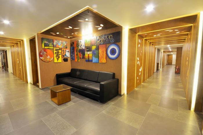 7 Wonders Hotel Гандинагар Экстерьер фото