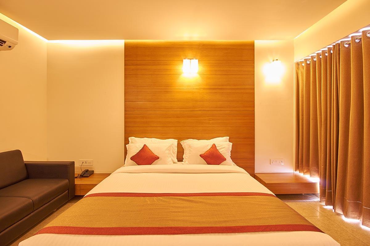 7 Wonders Hotel Гандинагар Экстерьер фото